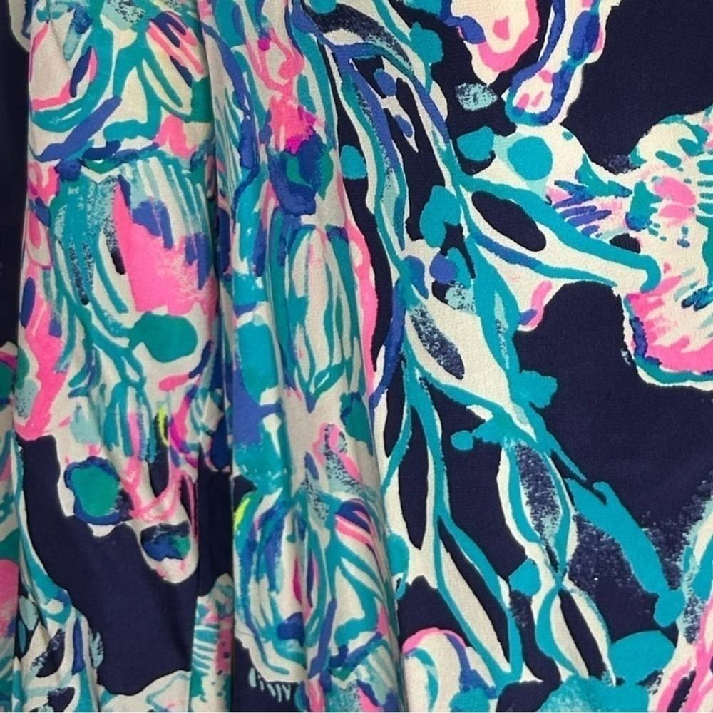 Lilly Pulitzer Elsa 100% Silk Smocked Bright Navy Caught Up Blouse Size XS - Picture 11 of 14